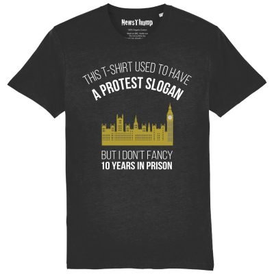 Protest Slogan T-shirt in black